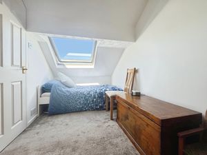 Loft Room - click for photo gallery